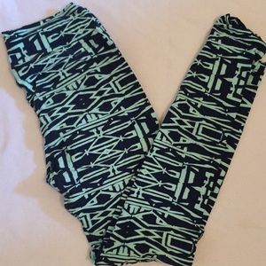 OS Lularoe leggings